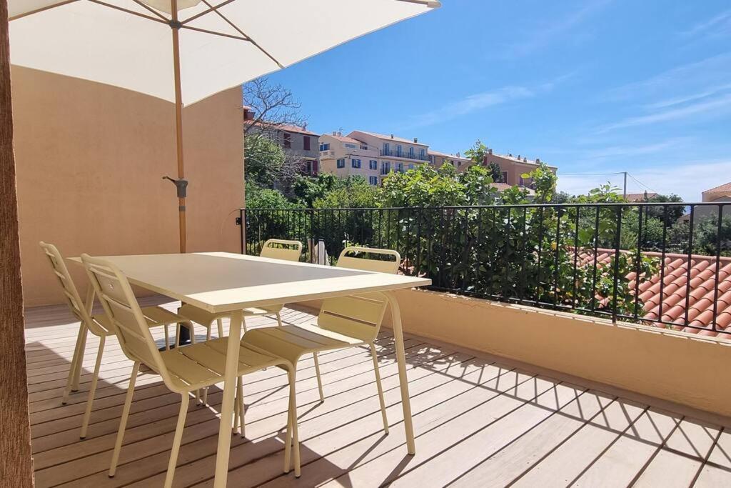 Appartement Au Centre Du Village Cargèse Exterior foto